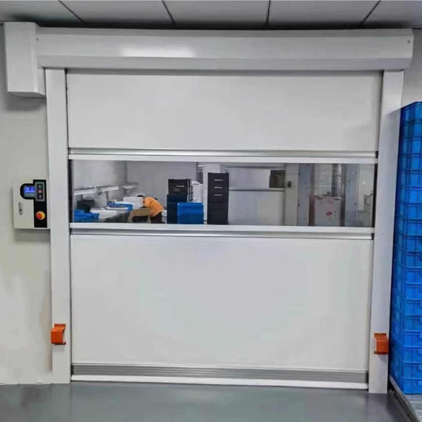 High speed door PVC en planta industrial de México